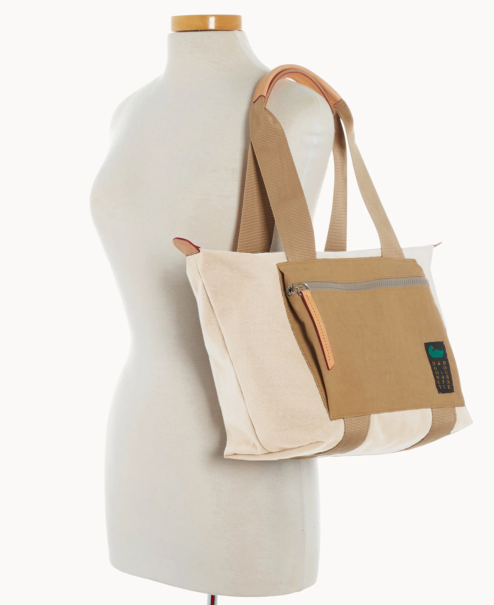 Canvas Carryall 28 with Pocket - Image 20