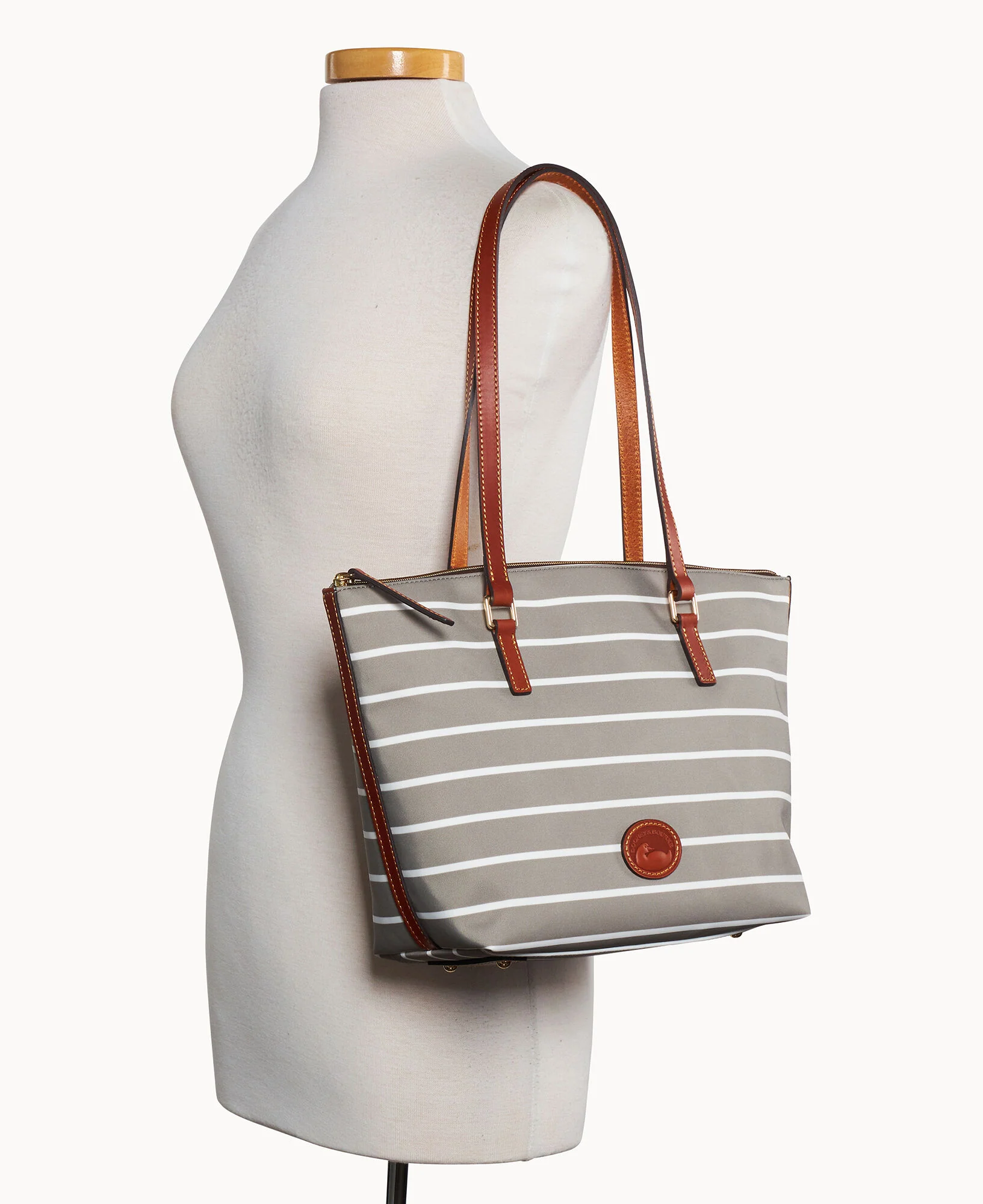 Eastham Zip Tote - Image 12