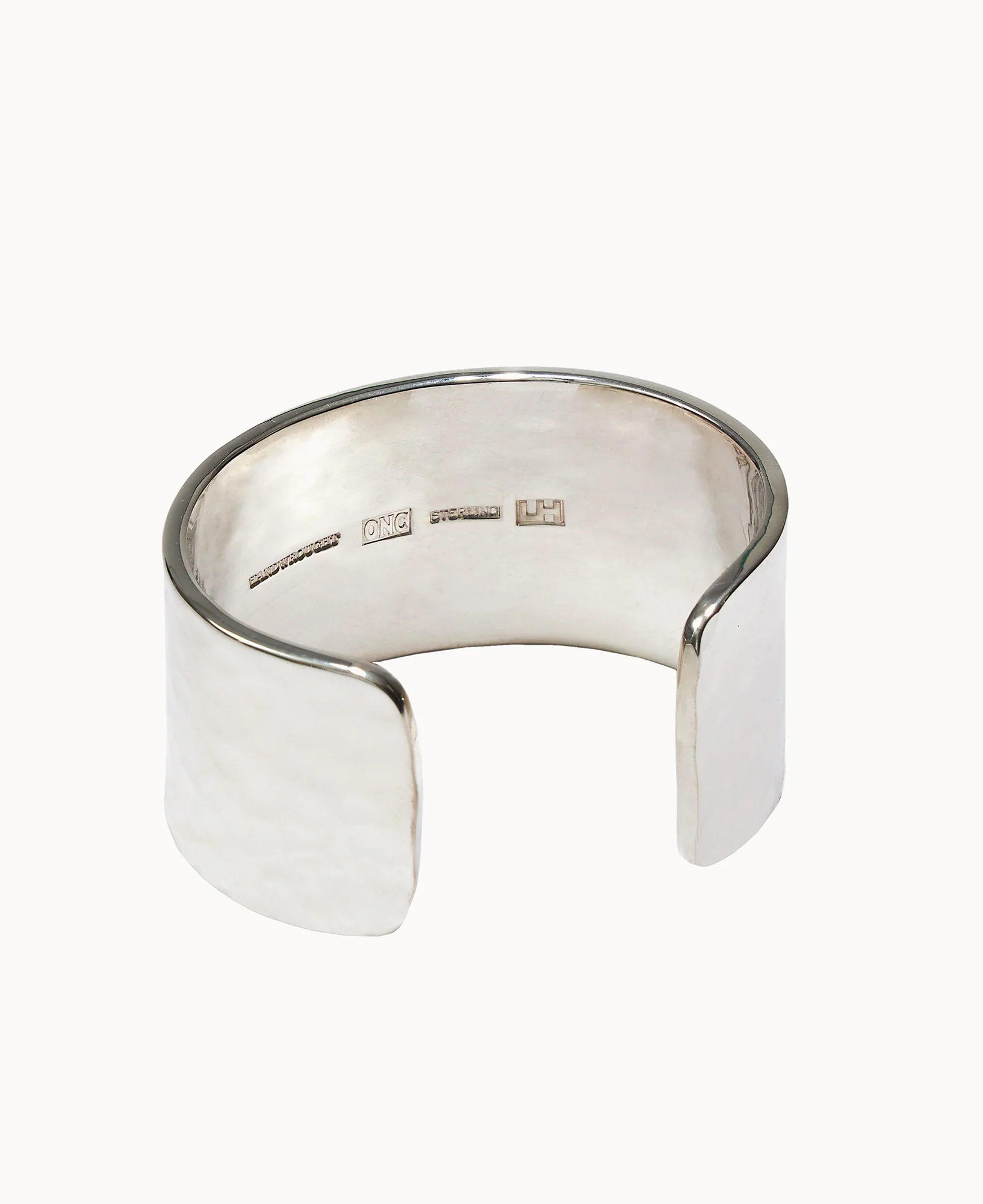 Old Newbury Crafters Sterling Medium 32mm Bangle - Image 3