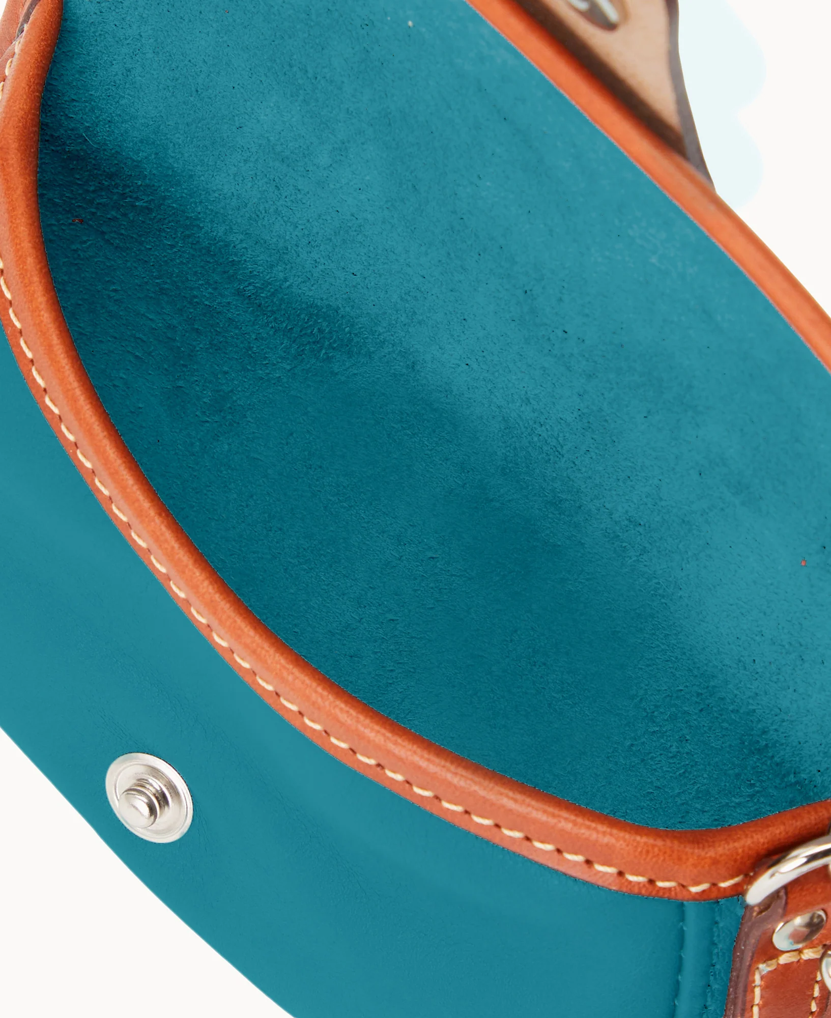 Oncour Elba Flap Wristlet - Image 23