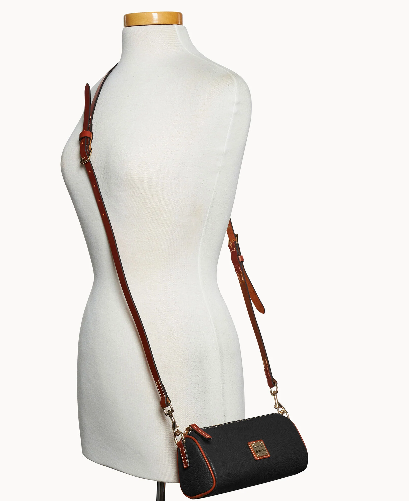Pebble Grain Barrel Crossbody 20 - Image 4