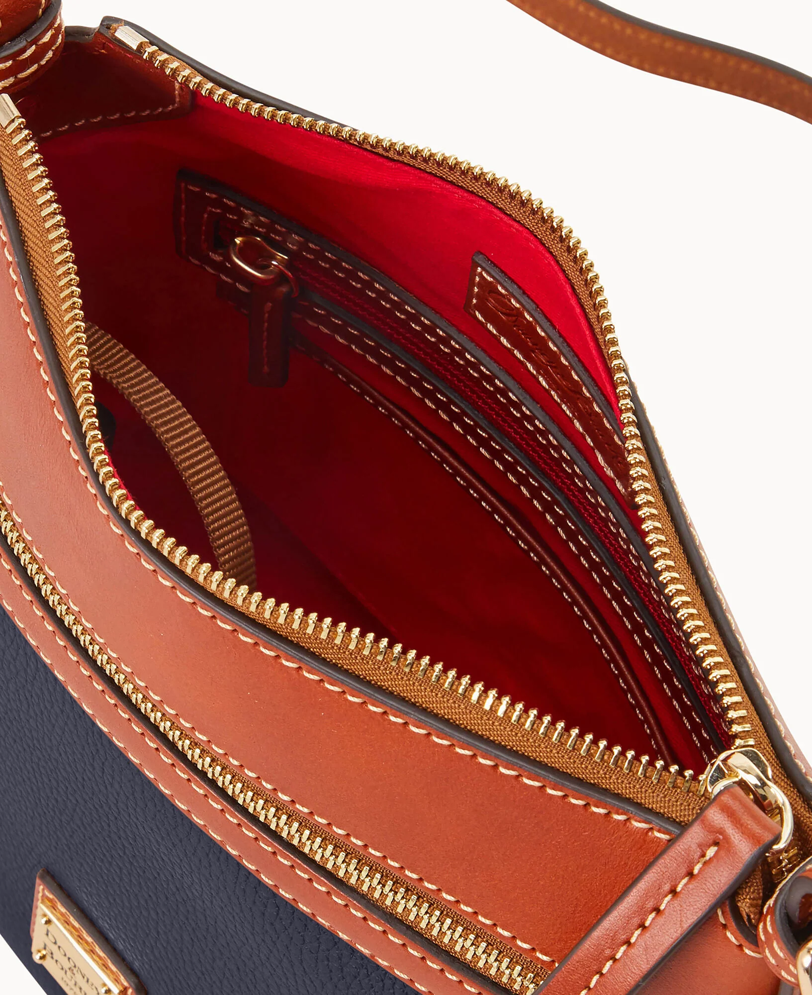 Pebble Grain Crossbody 25 - Image 39