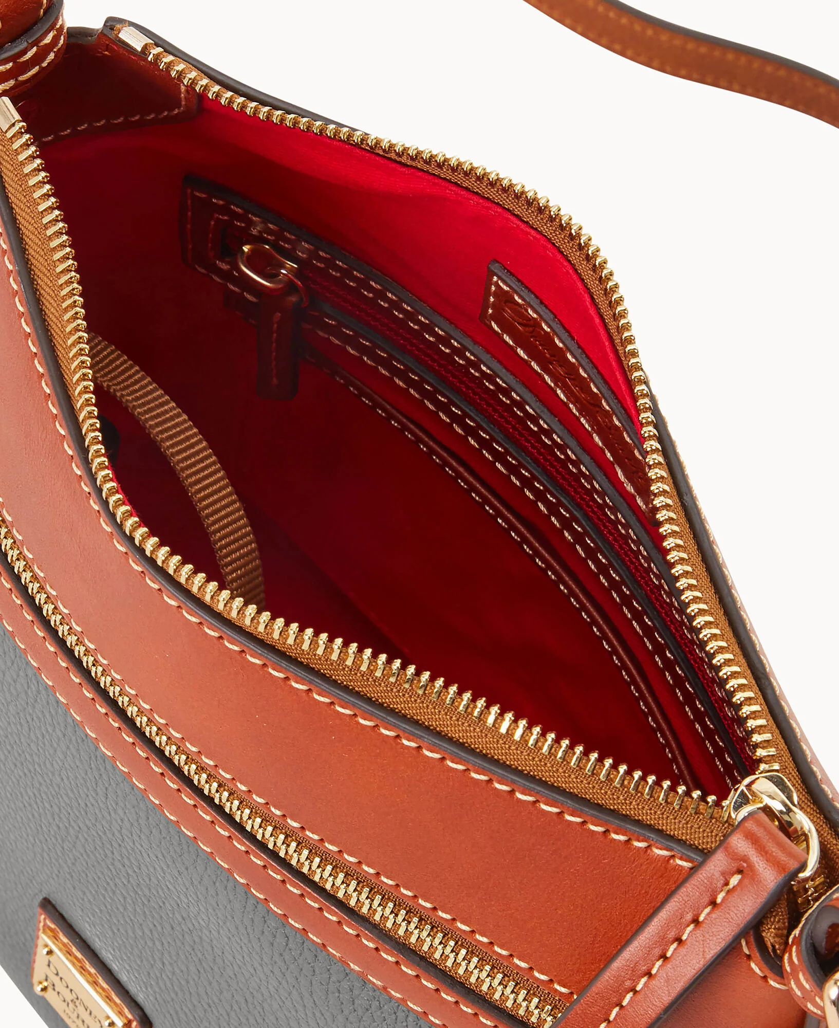 Pebble Grain Crossbody 25 - Image 75