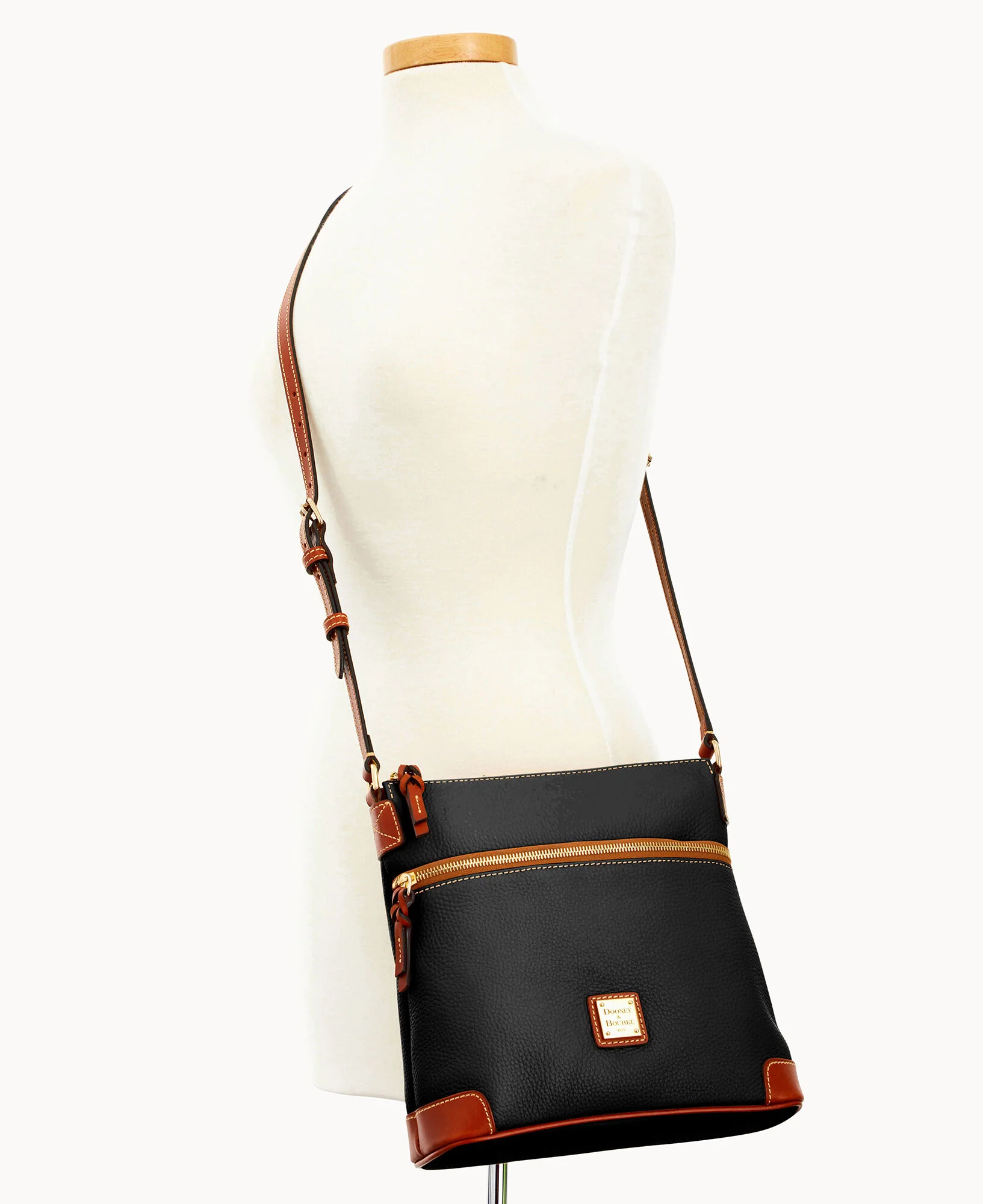 Pebble Grain Crossbody - Image 44