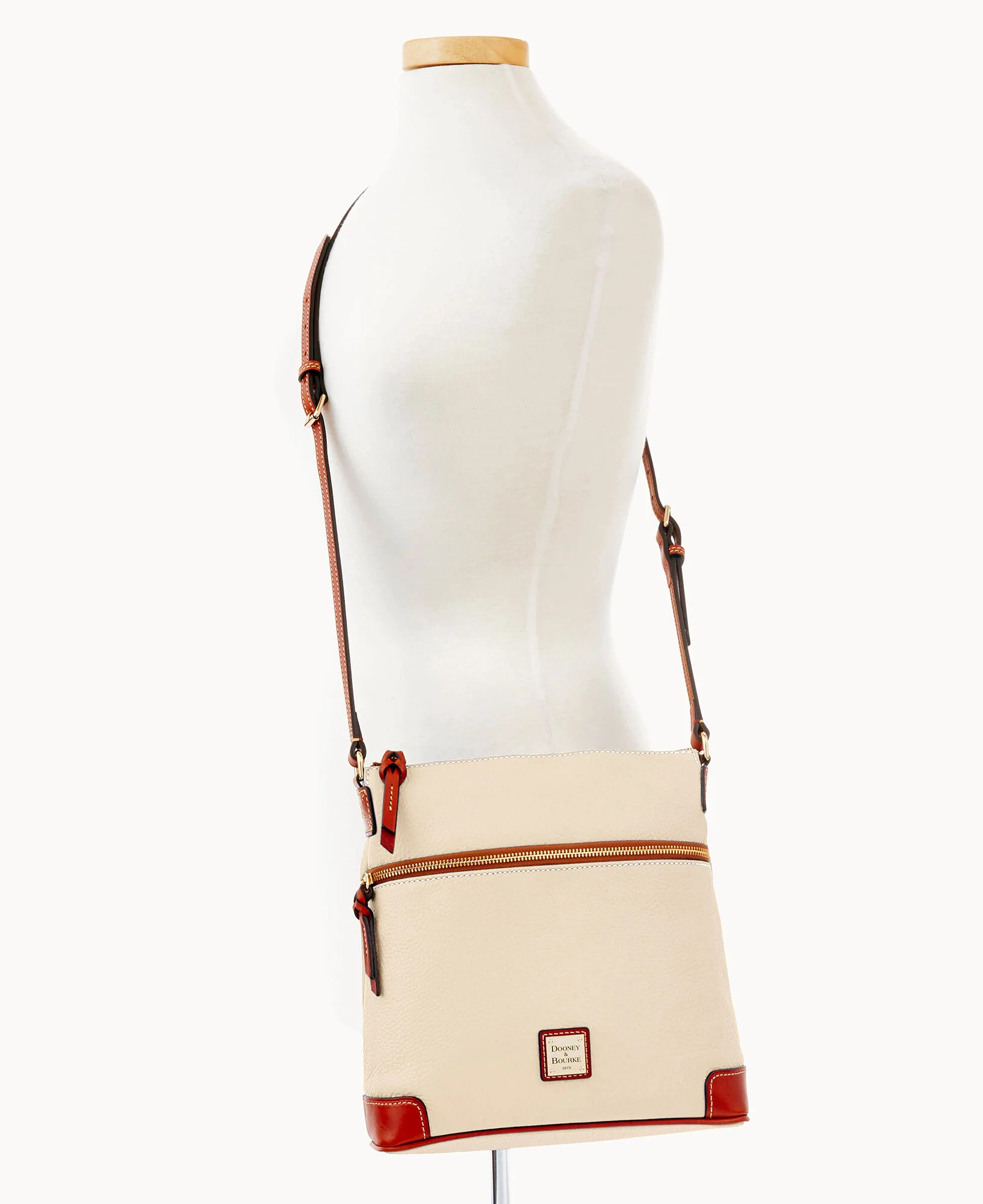 Pebble Grain Crossbody - Image 54