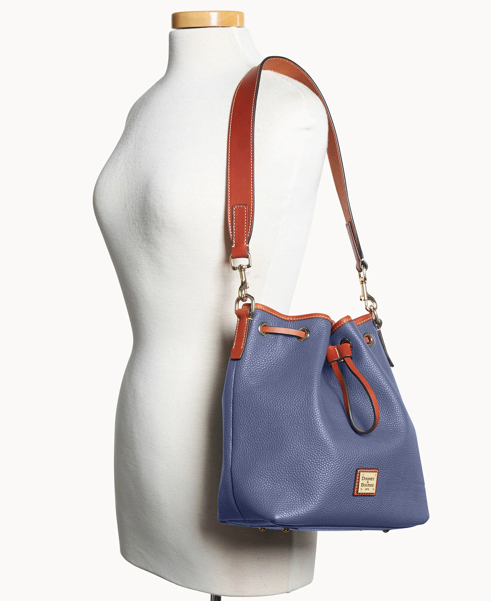 Pebble Grain Drawstring - Image 36