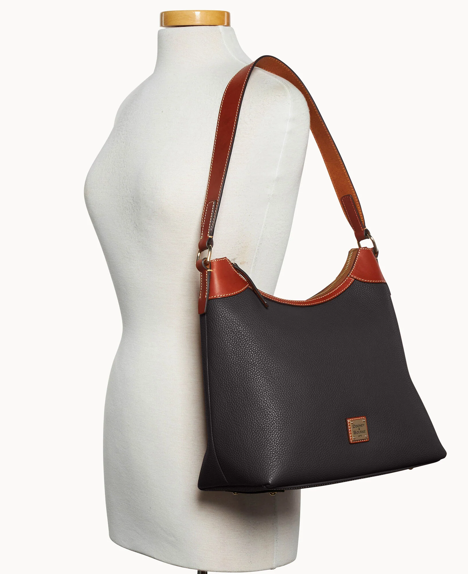 Pebble Grain Hobo - Image 24