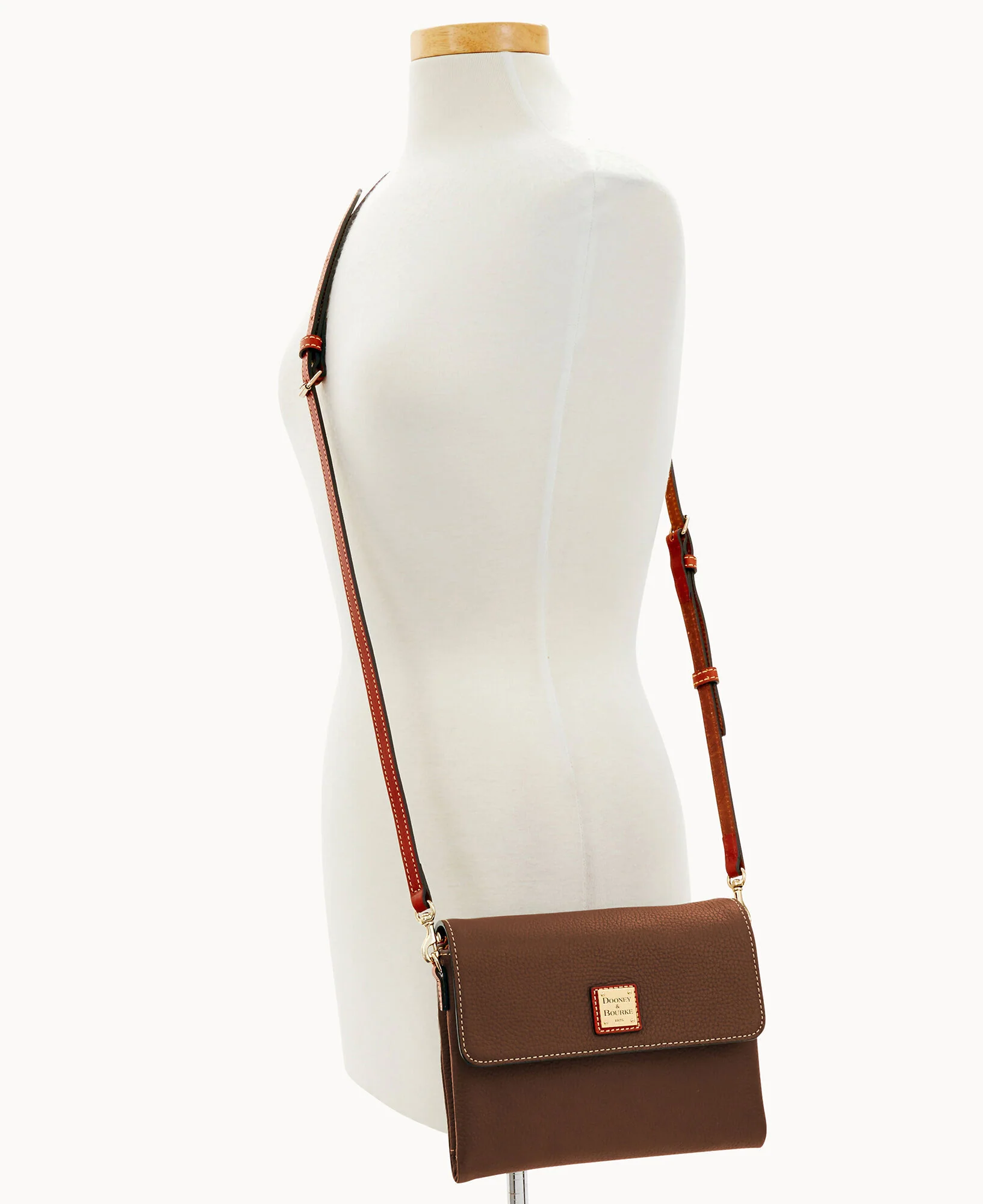 Pebble Grain Hunter Crossbody - Image 57