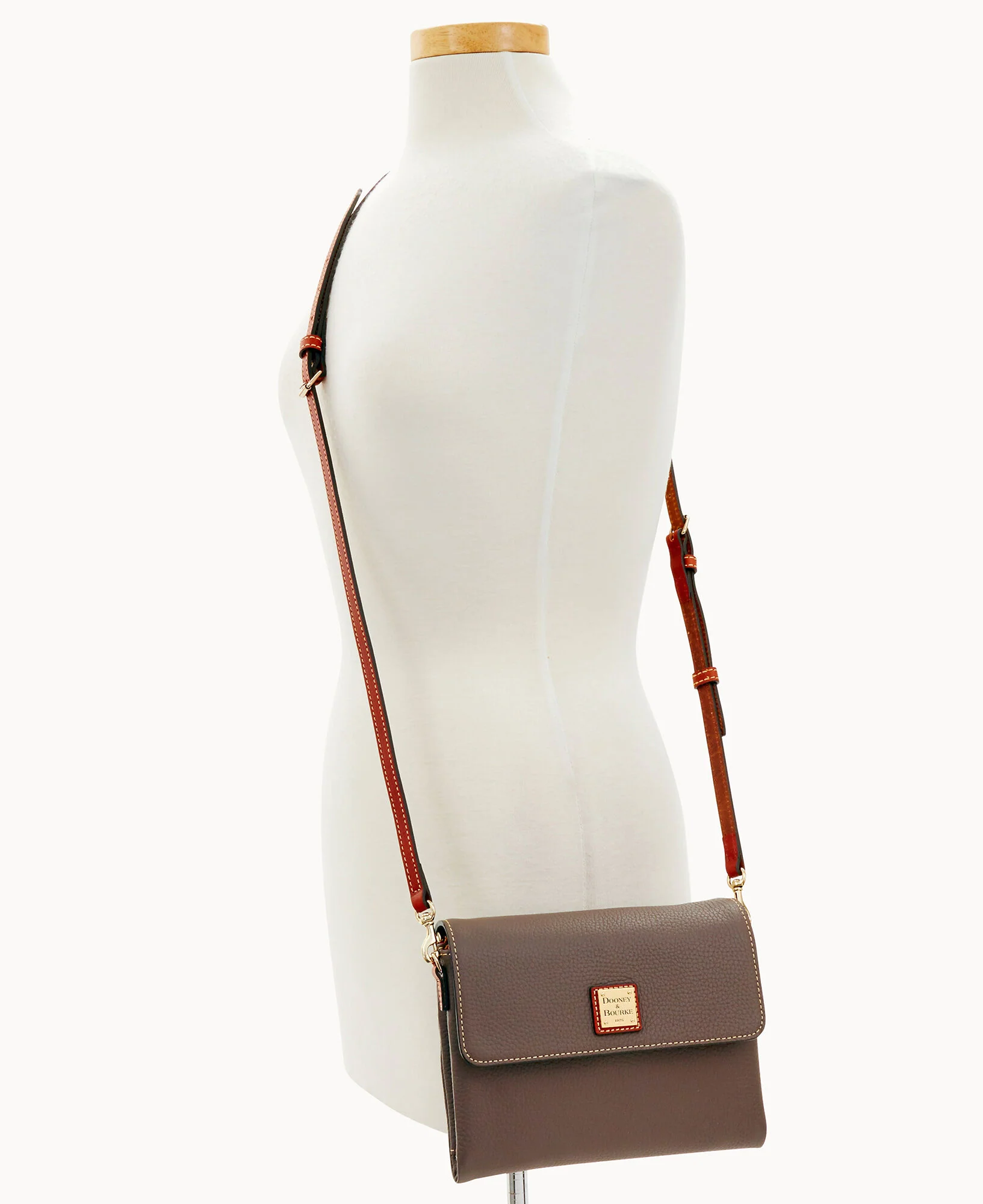 Pebble Grain Hunter Crossbody - Image 62