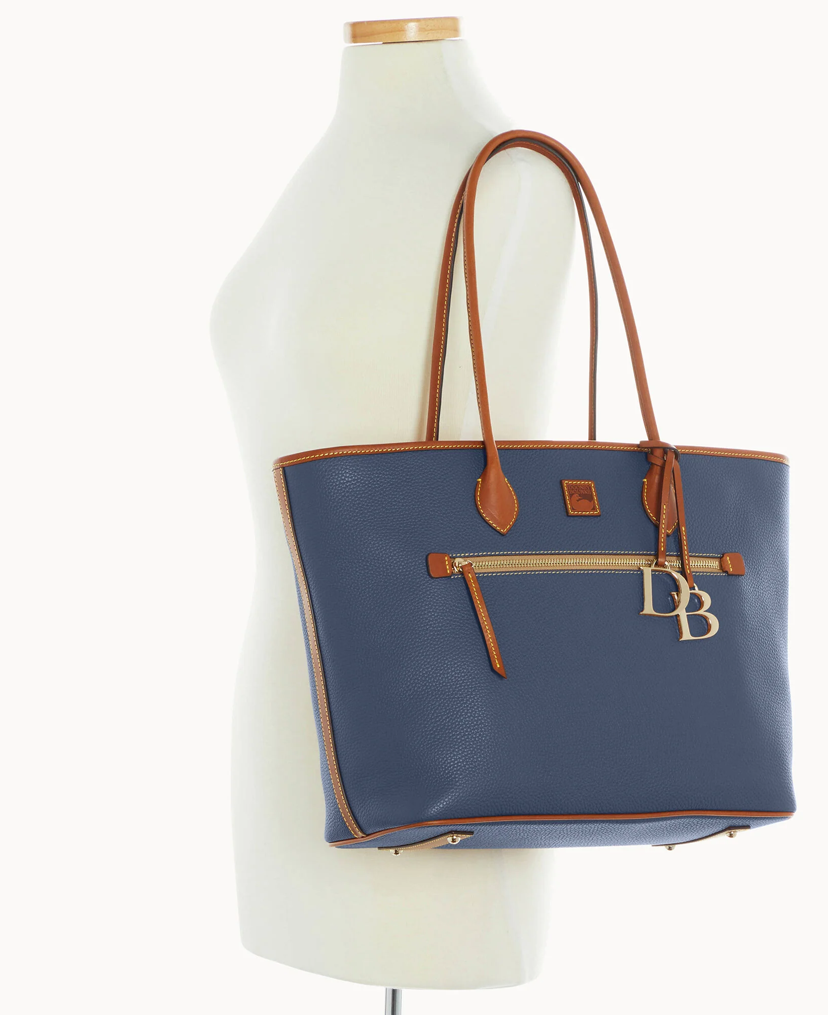 Pebble Grain Large Tote - Image 44