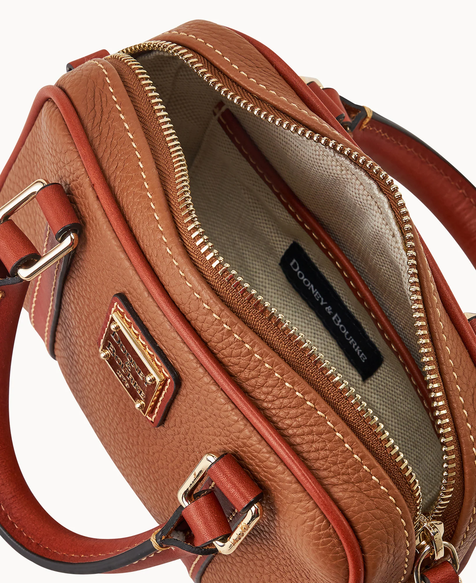 Pebble Grain Satchel 20 - Image 15