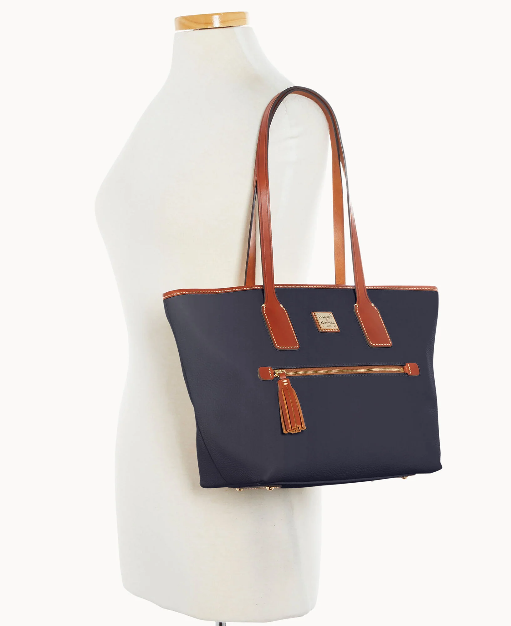 Pebble Grain Small Tote - Image 56
