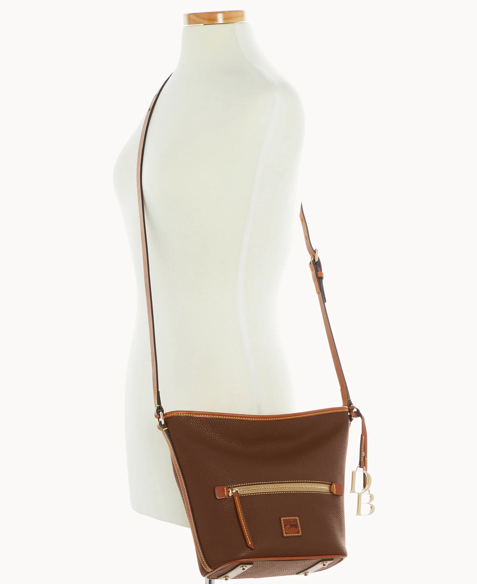Pebble Grain Zip Sac - Image 48