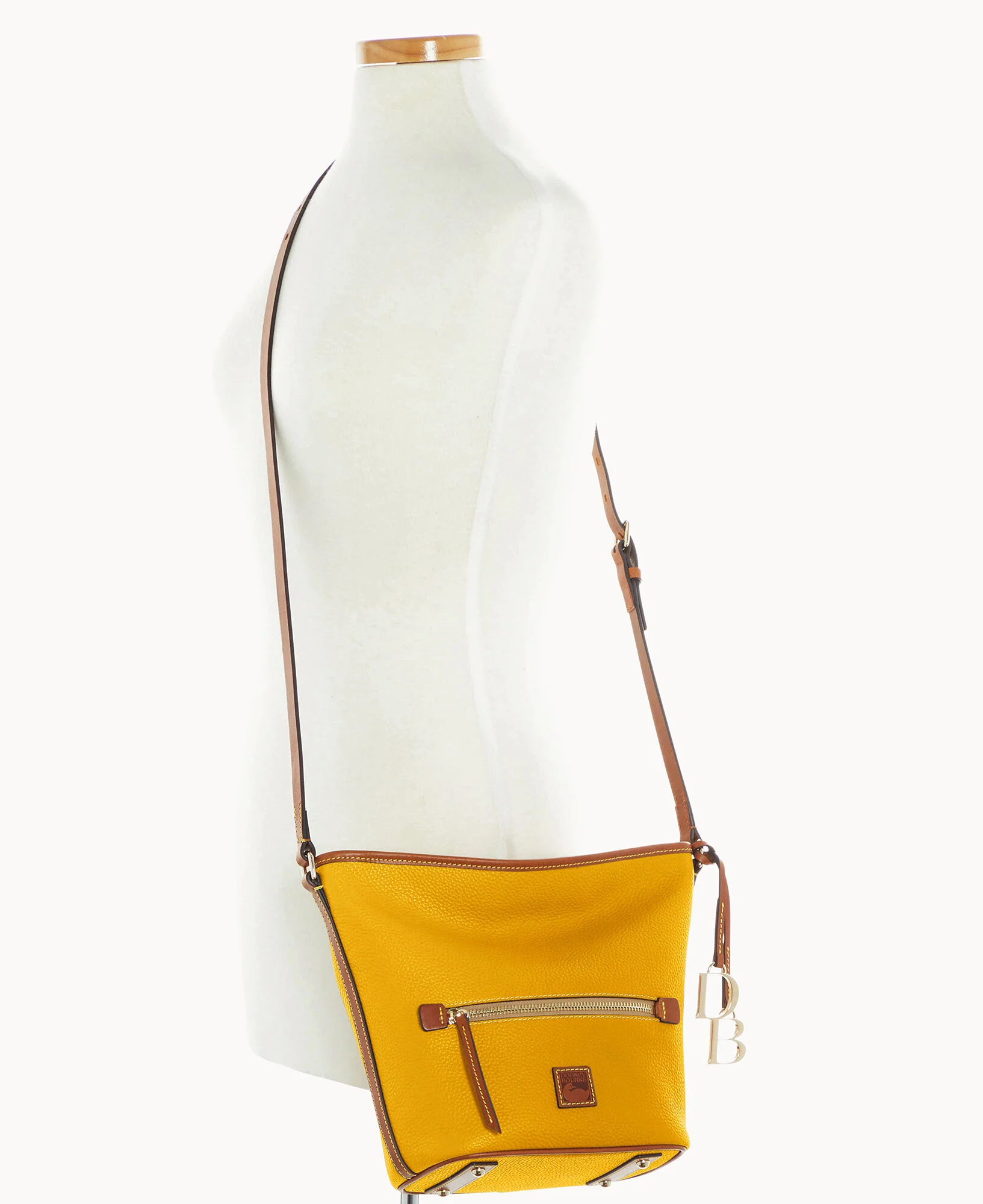 Pebble Grain Zip Sac - Image 76