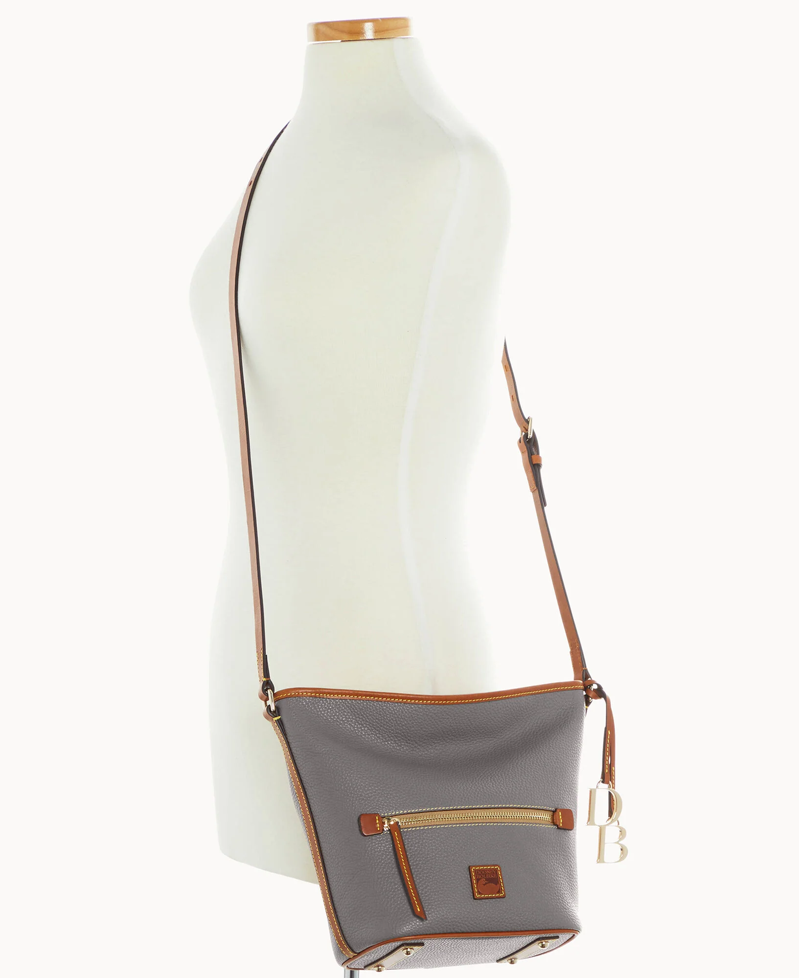 Pebble Grain Zip Sac - Image 84