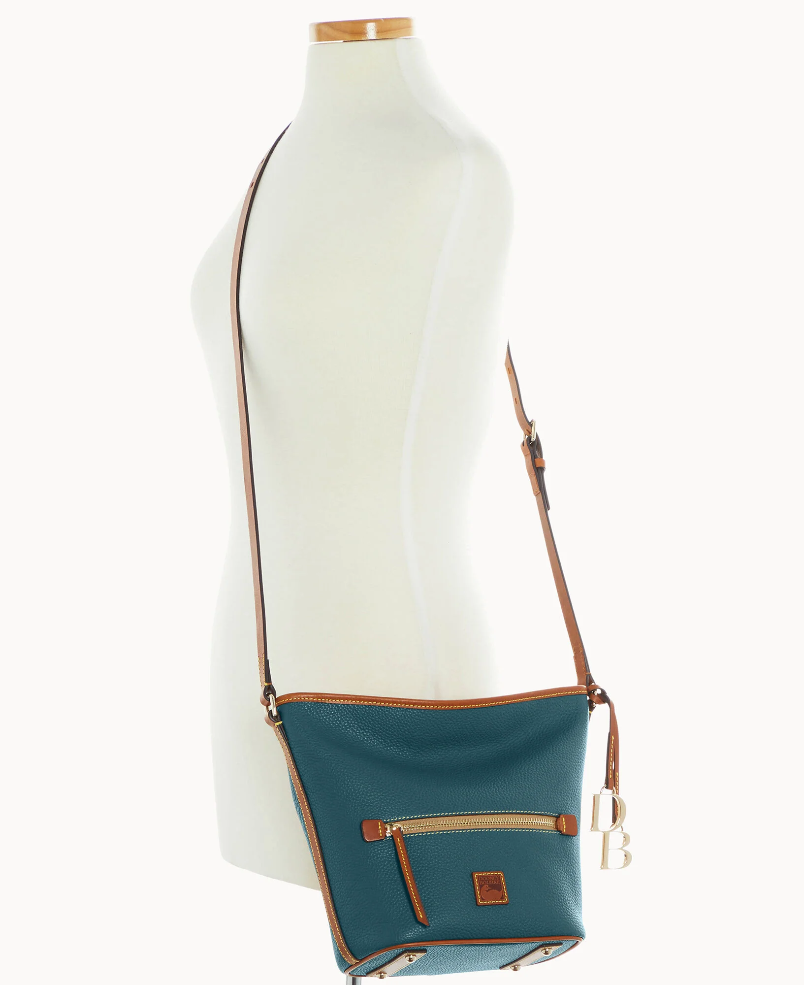 Pebble Grain Zip Sac - Image 88