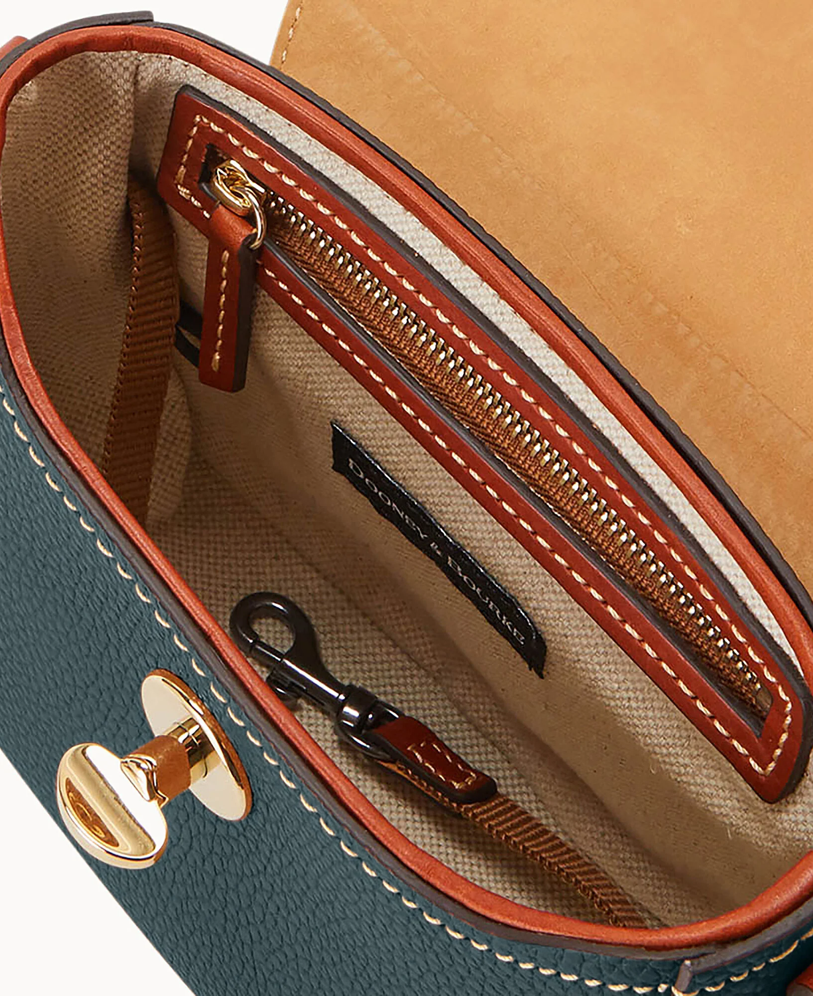 Pebble Turnlock Flap Saddle - Image 78