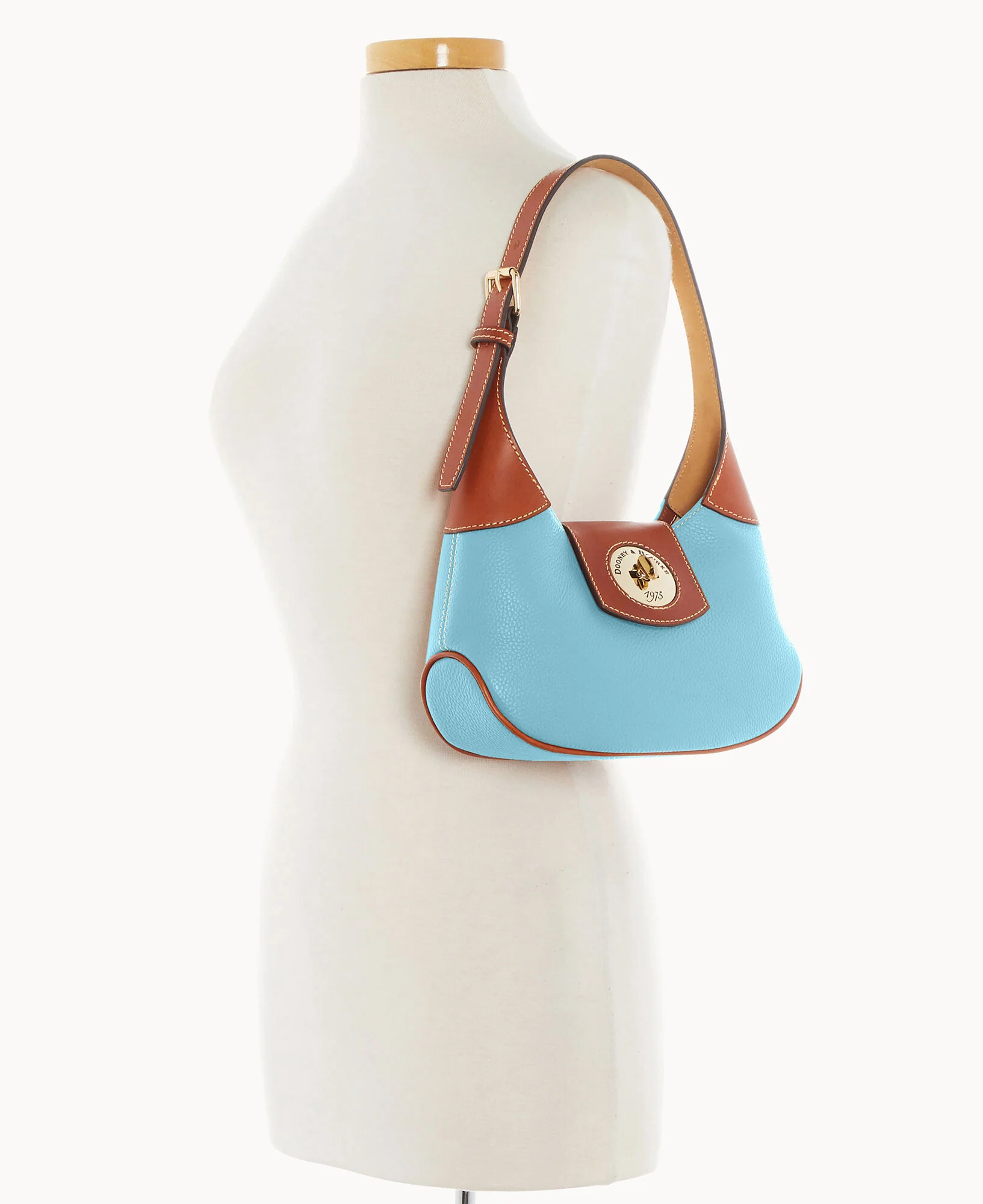 Pebble Turnlock Hobo 26 - Image 60
