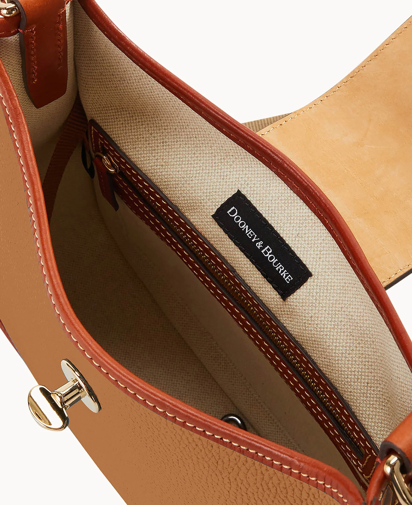 Pebble Turnlock Messenger 28 - Image 33