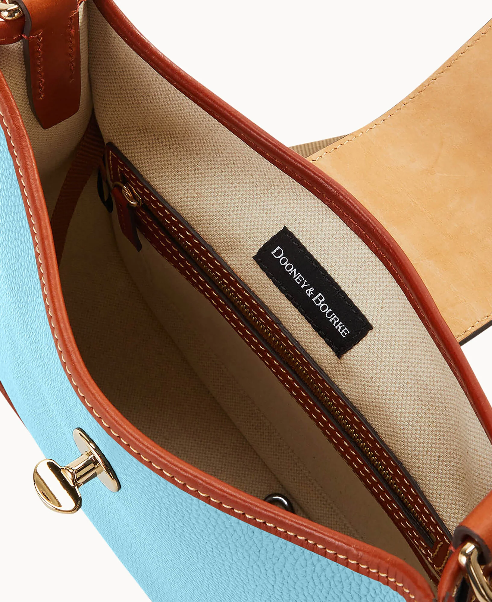 Pebble Turnlock Messenger 28 - Image 53