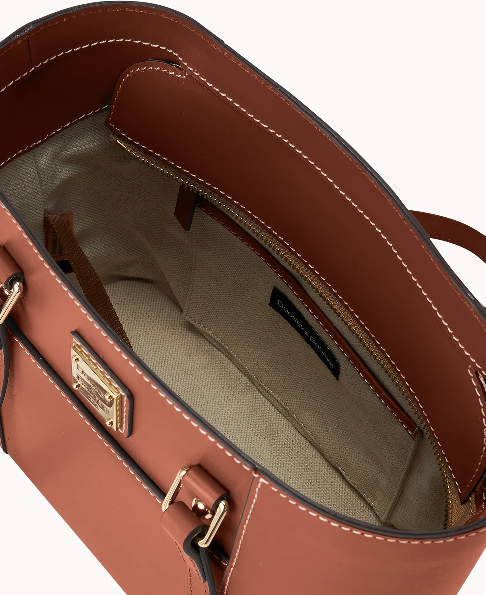 Penrose Pocket Tote 25 - Image 48
