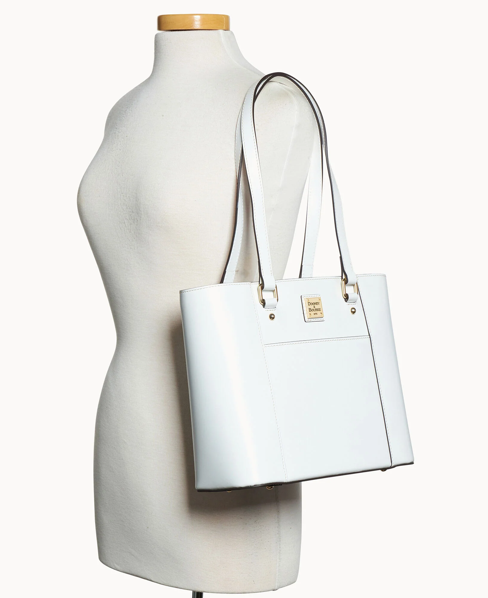 Penrose Pocket Tote 30 - Image 135