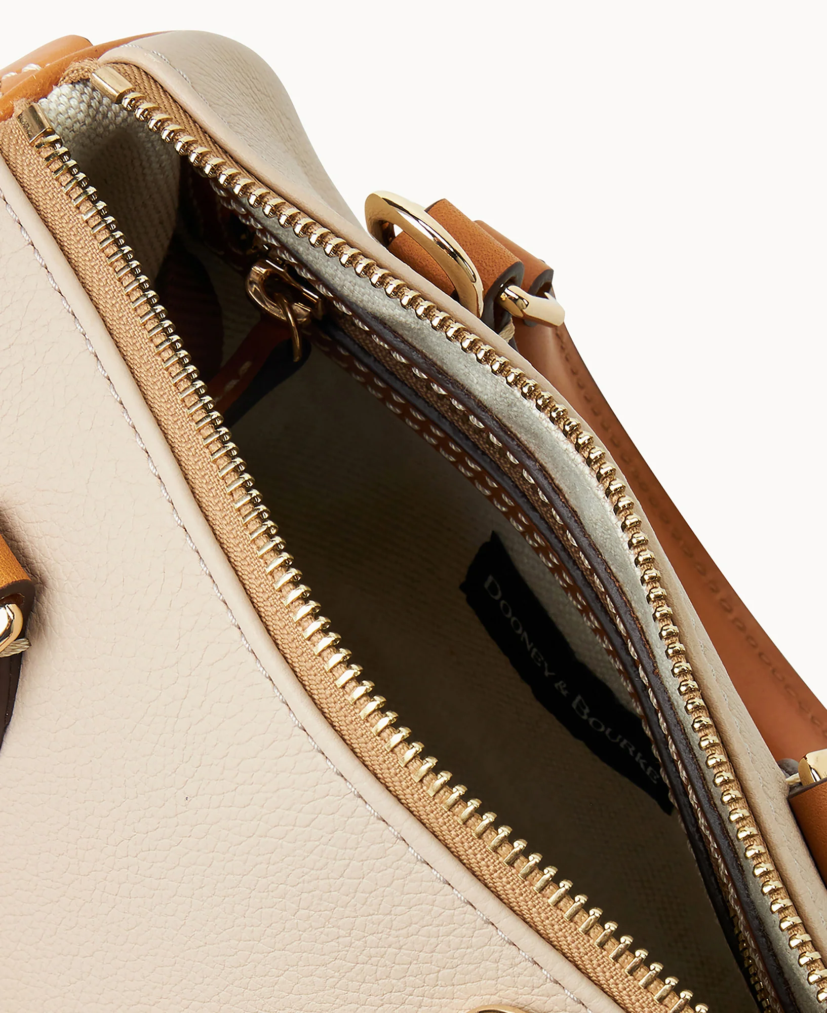 Sorrento Barrel Satchel 20 - Image 27