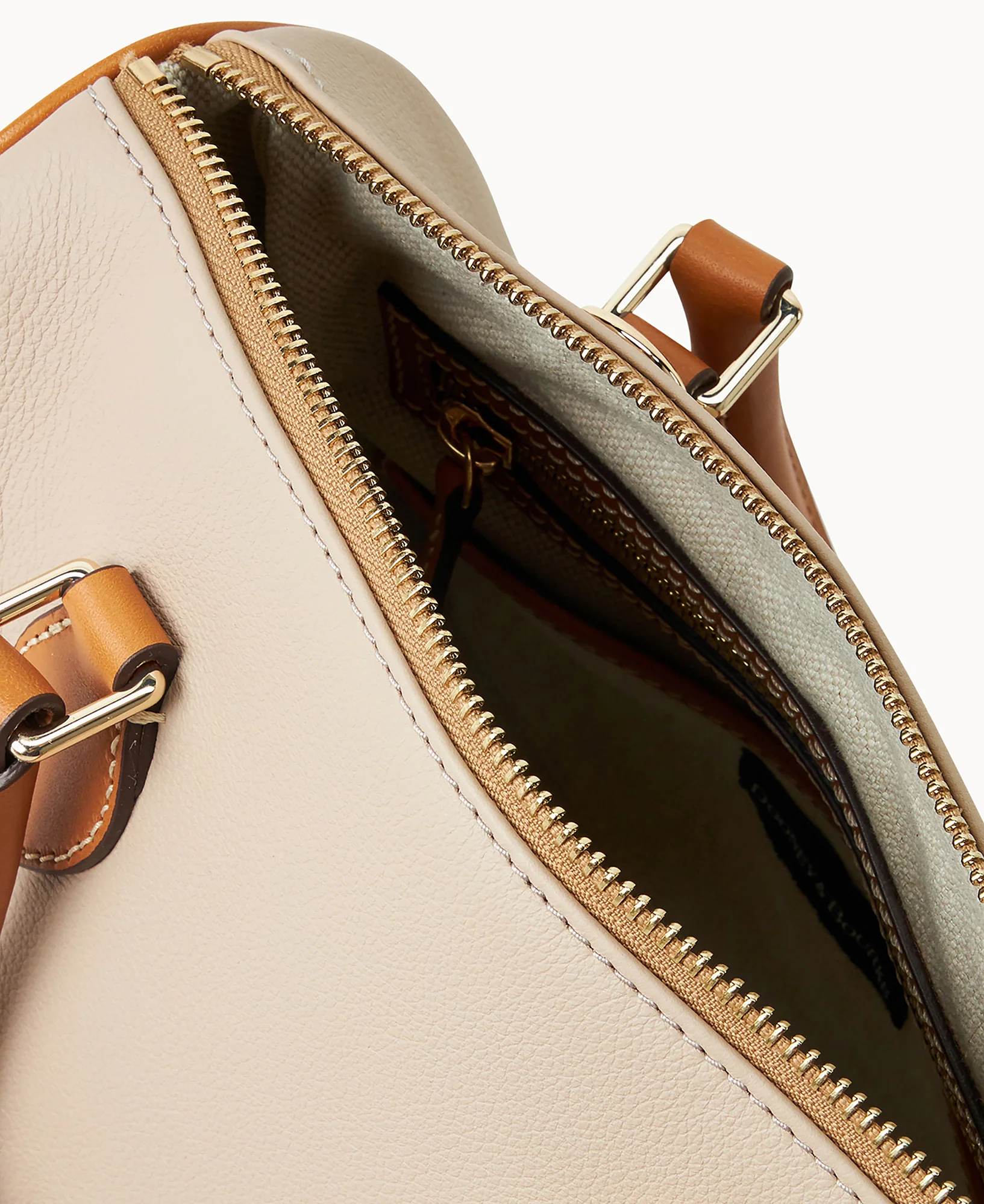 Sorrento Barrel Satchel 25 - Image 27